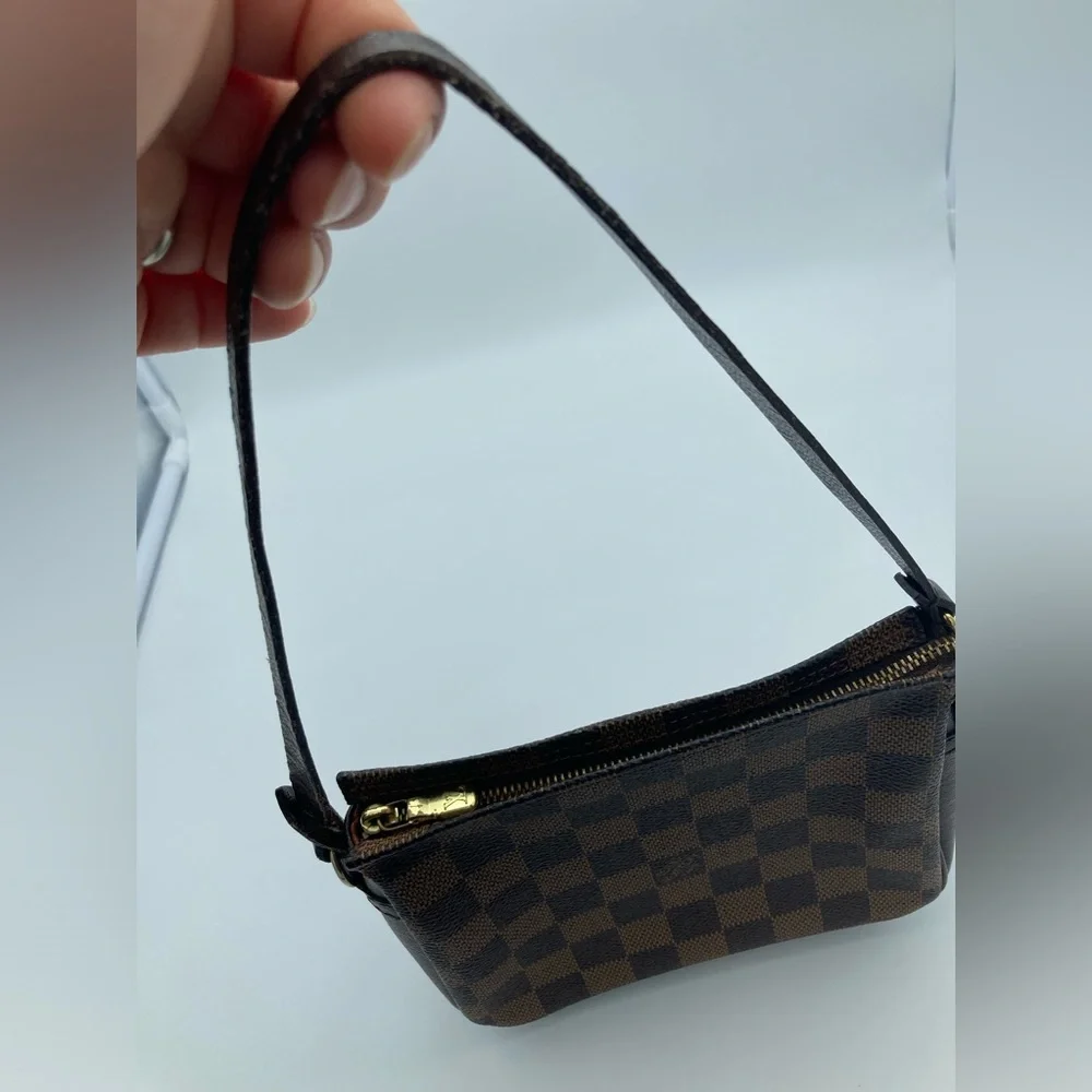 LOUIS VUITTON DAMIER EBENE MAKE UP POUCHETTE BAG